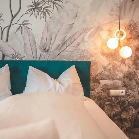 因斯布鲁克赫尔岑文公寓 *